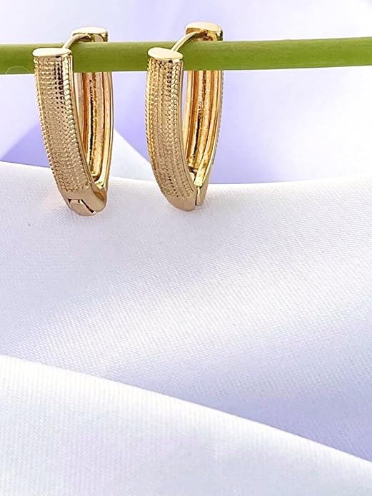 Belle Bijoux Gold-Finish Textured Hoop Earrings for Women – Modern Chic Jewelry for Daily Use, Outings, Parties, and Special Occasions